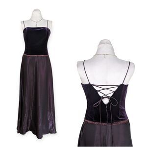 Betsy & Adam Prom Dress Maxi Gown Vintage Y2K Goth Velvet Corset Bead Purple 10